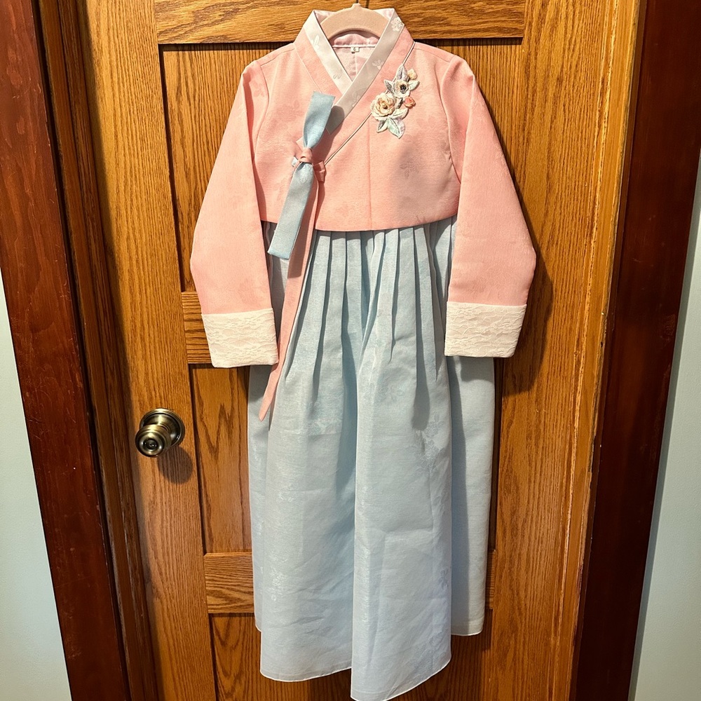 Korean Traditional Girl Hanbok size 6